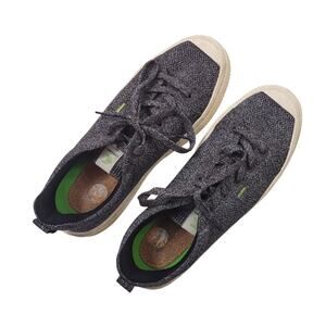 Cariuma Knit Sneakers, Size 9 Mens